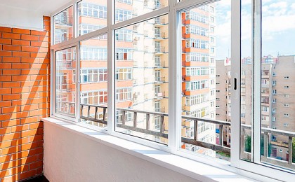 Алюминиевый профиль, холодное остекление балконов в Новороссийске
